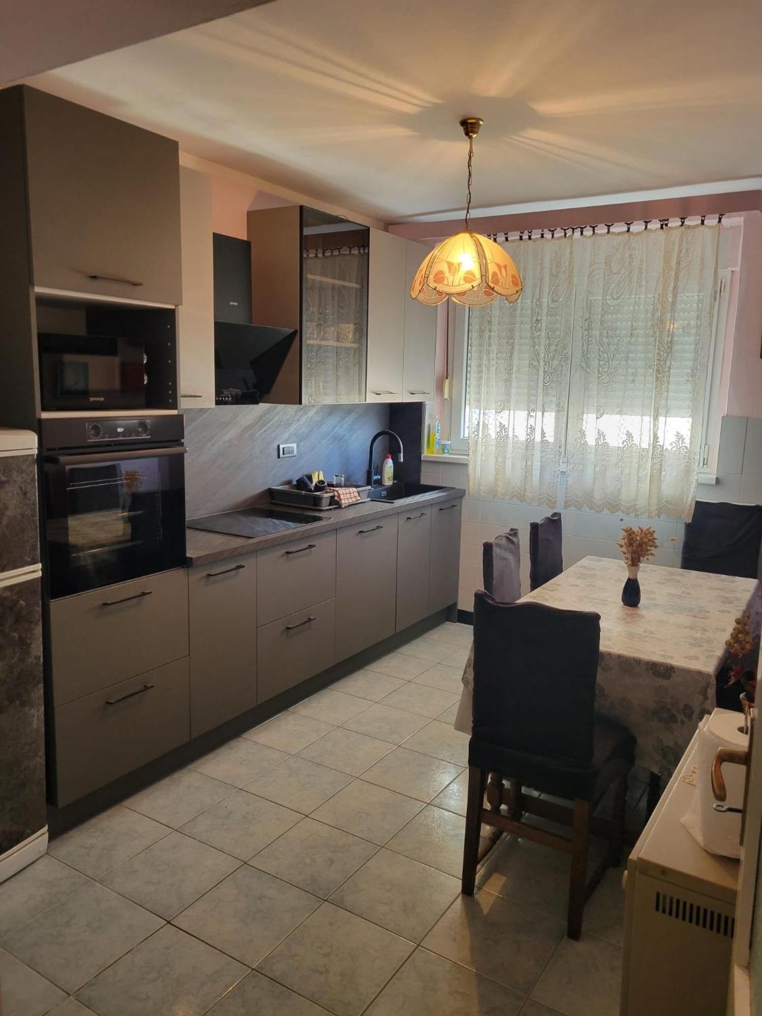 שיבניק Apartment Madona מראה חיצוני תמונה